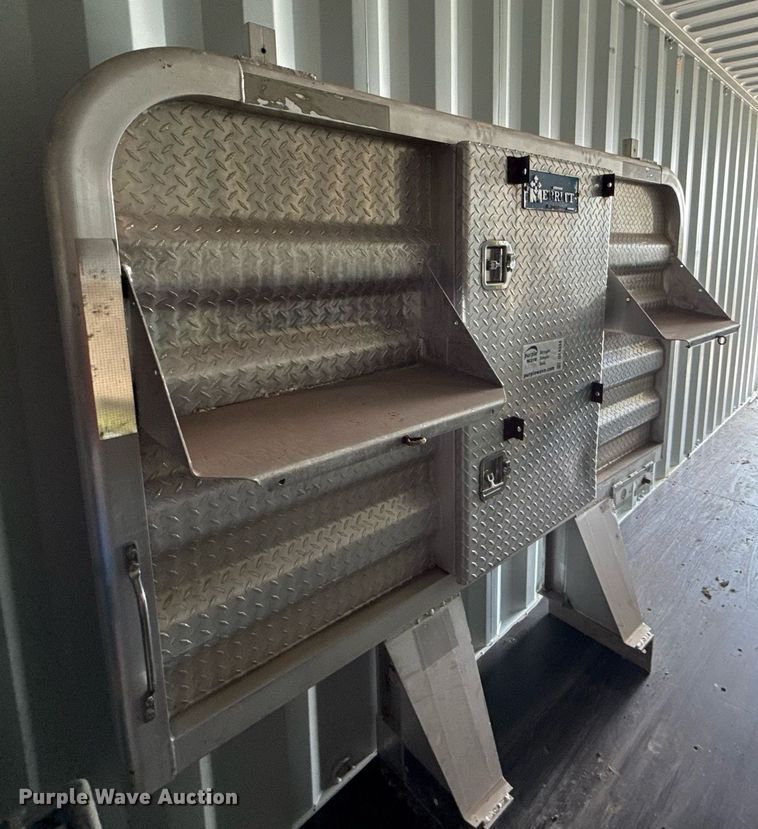 image for item DS4334 Merritt headache rack