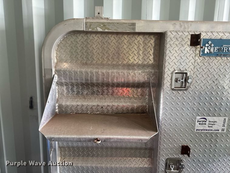 image for item DS4334 Merritt headache rack