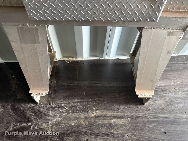 image for item DS4334 Merritt headache rack