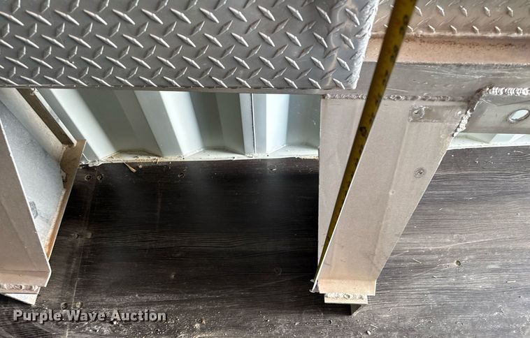 image for item DS4334 Merritt headache rack