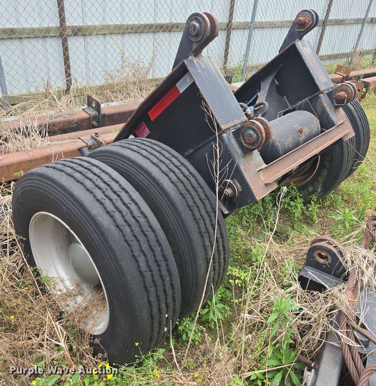 image for item DT4822 2009 Fontaine 4th Axle Flip ATH flip axle