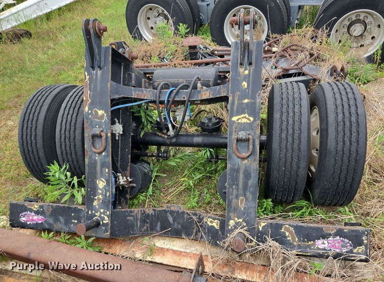 image for item DT4822 2009 Fontaine 4th Axle Flip ATH flip axle