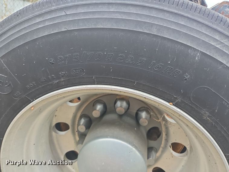 image for item DT4822 2009 Fontaine 4th Axle Flip ATH flip axle