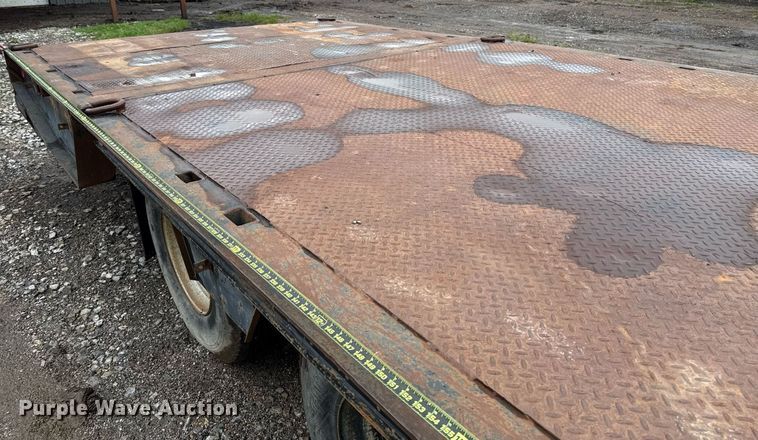 image for item DT6617 1989 Trail King TK60HTXL-462 double drop deck equipment trailer