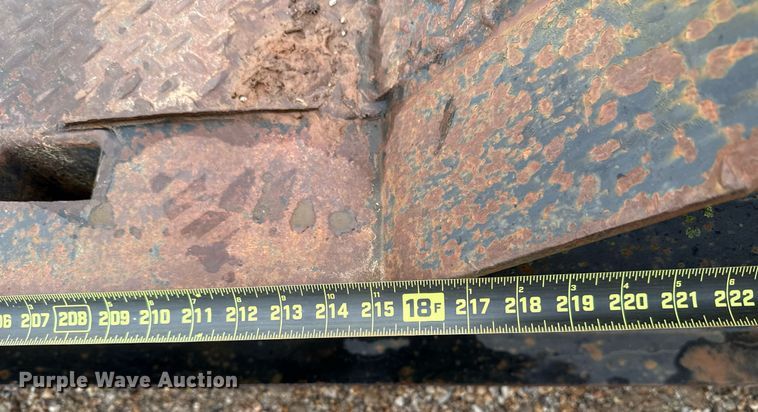 image for item DT6617 1989 Trail King TK60HTXL-462 double drop deck equipment trailer