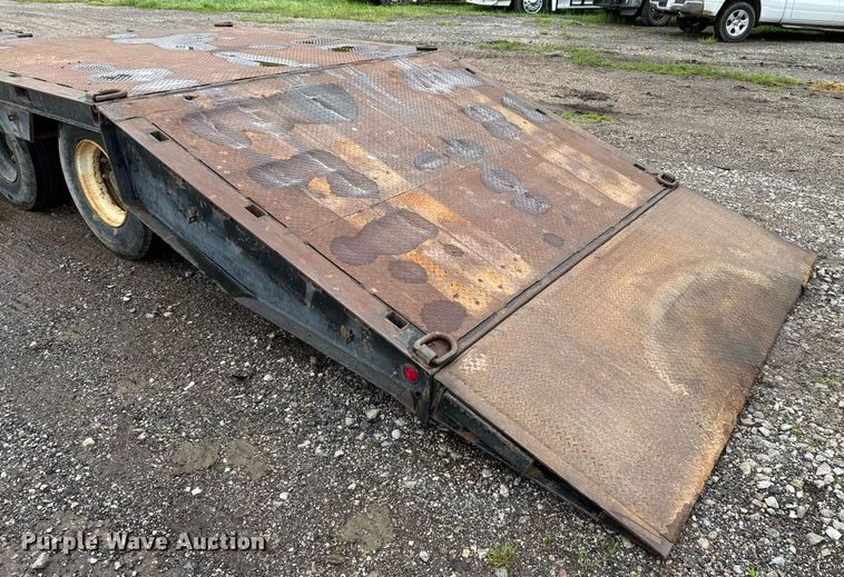 image for item DT6617 1989 Trail King TK60HTXL-462 double drop deck equipment trailer