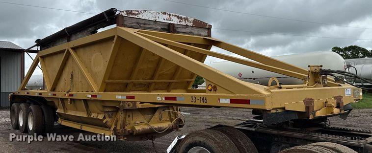 image for item DT6618 1984 Red River Manufacturing bottom dump trailer