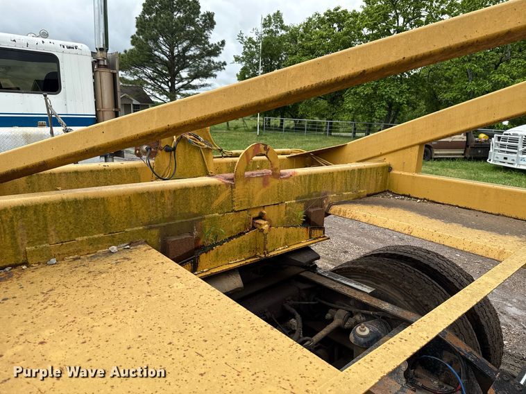 image for item DT6618 1984 Red River Manufacturing bottom dump trailer