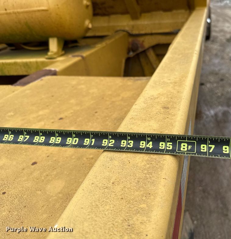 image for item DT6618 1984 Red River Manufacturing bottom dump trailer