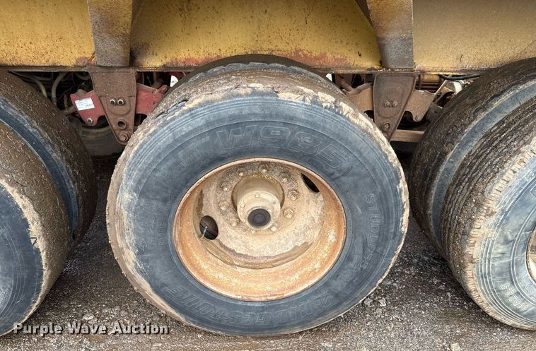 image for item DT6618 1984 Red River Manufacturing bottom dump trailer