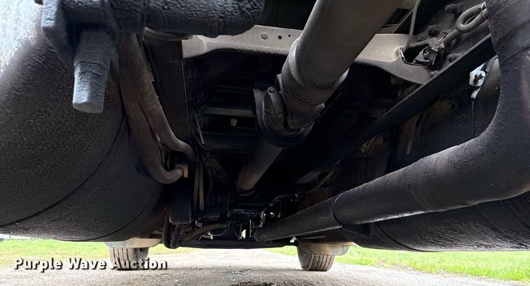 image for item DT6620 2006 Peterbilt 387 semi truck