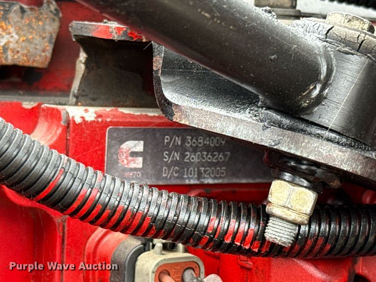 image for item DT6620 2006 Peterbilt 387 semi truck