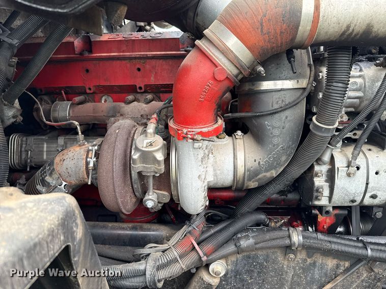 image for item DT6620 2006 Peterbilt 387 semi truck