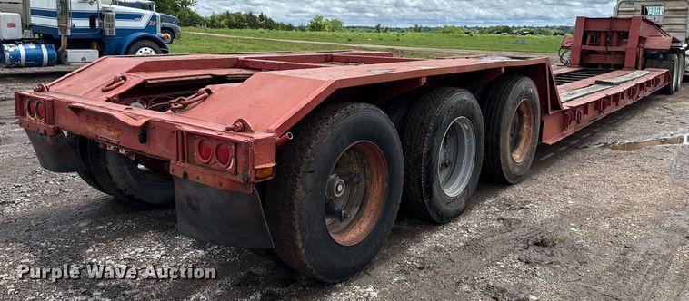image for item DT6622 1976 Trailbec FB-600-DE lowboy equipment trailer