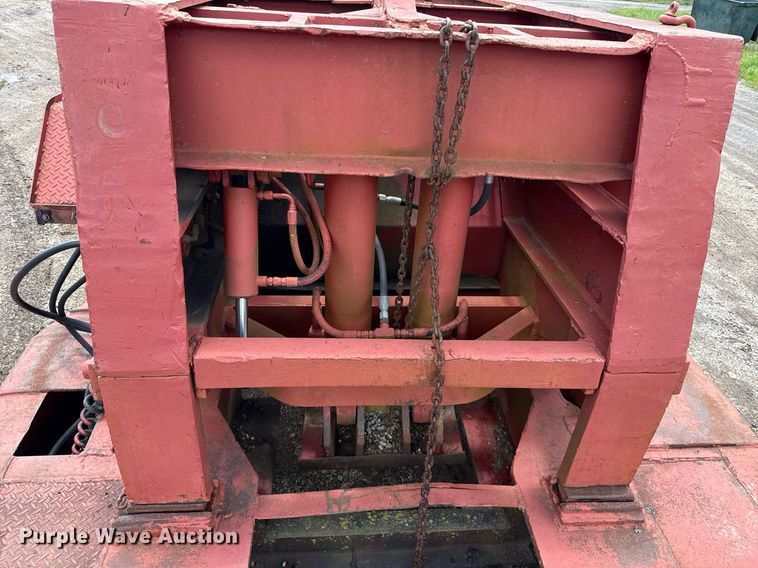 image for item DT6622 1976 Trailbec FB-600-DE lowboy equipment trailer