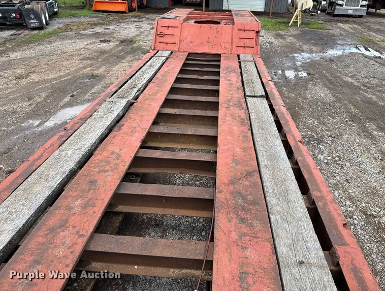 image for item DT6622 1976 Trailbec FB-600-DE lowboy equipment trailer
