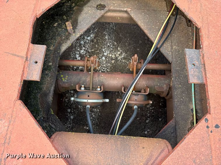 image for item DT6622 1976 Trailbec FB-600-DE lowboy equipment trailer