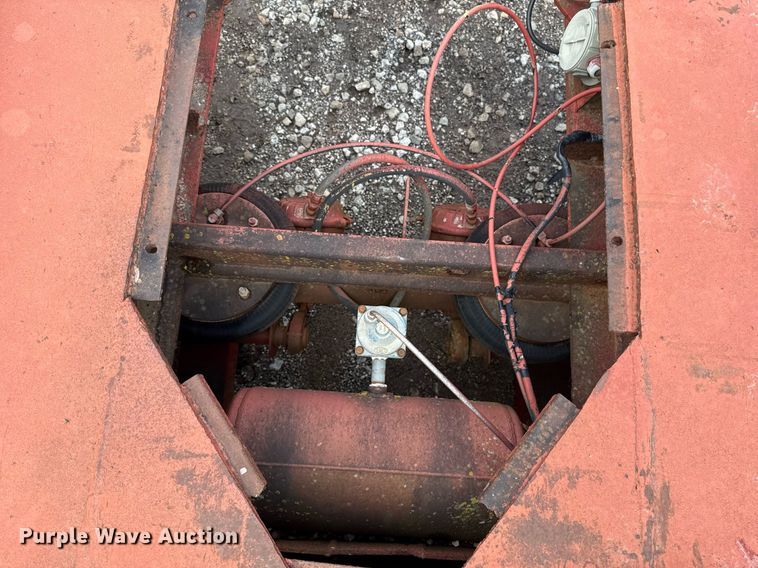 image for item DT6622 1976 Trailbec FB-600-DE lowboy equipment trailer