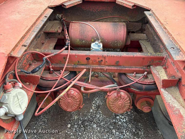 image for item DT6622 1976 Trailbec FB-600-DE lowboy equipment trailer