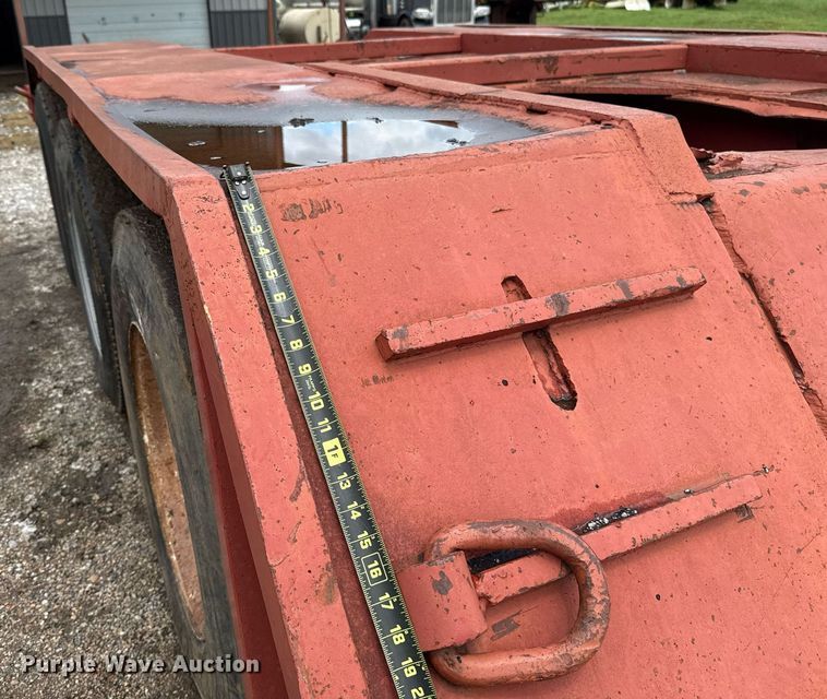 image for item DT6622 1976 Trailbec FB-600-DE lowboy equipment trailer