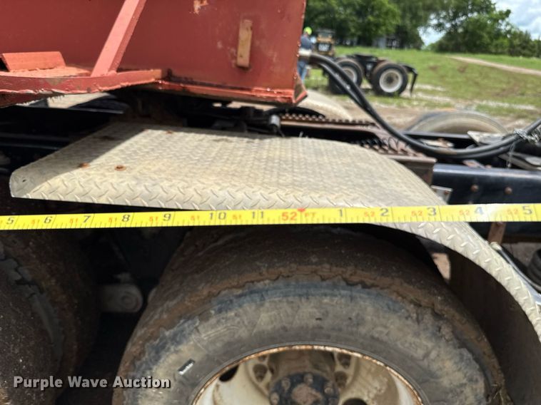 image for item DT6622 1976 Trailbec FB-600-DE lowboy equipment trailer