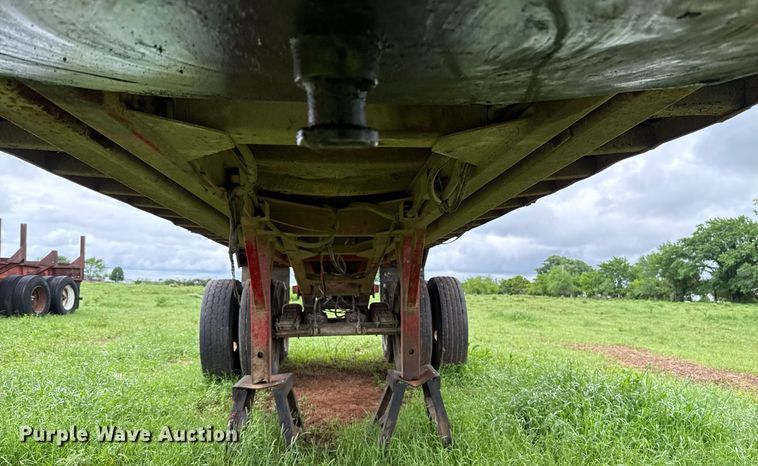 image for item DT6626 1983 Hibilt end dump trailer