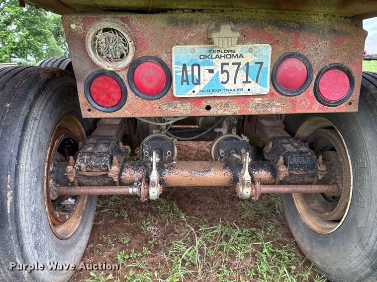 image for item DT6626 1983 Hibilt end dump trailer