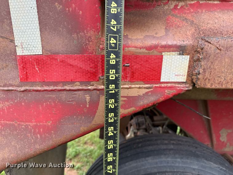 image for item DT6626 1983 Hibilt end dump trailer