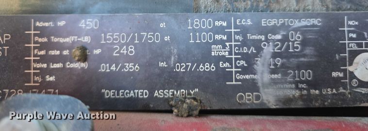 image for item DT6885 2013 Kenworth T800 semi truck