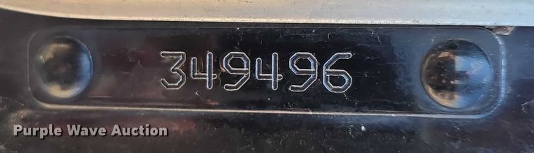 image for item DT6885 2013 Kenworth T800 semi truck