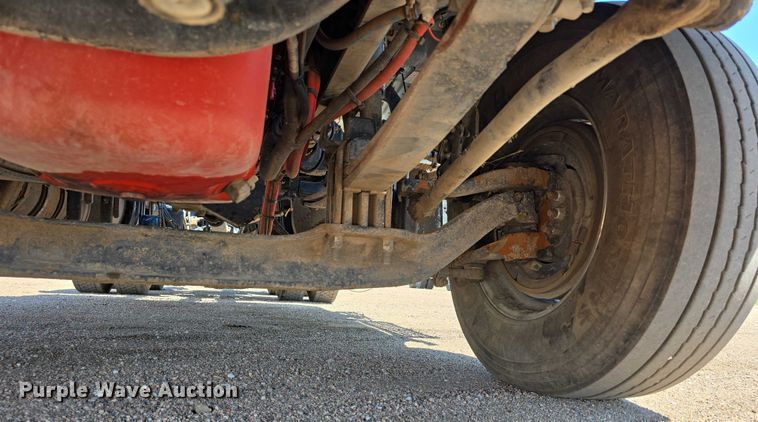 image for item DT6886 2018 Kenworth T880 semi truck