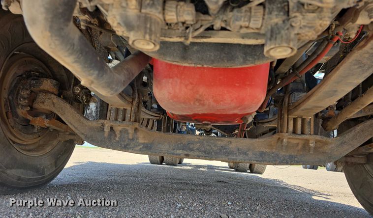 image for item DT6886 2018 Kenworth T880 semi truck