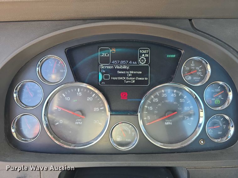 image for item DT6886 2018 Kenworth T880 semi truck