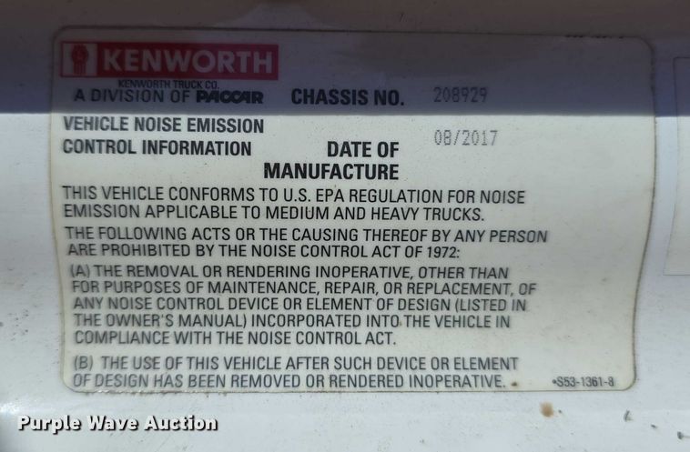 image for item DT6886 2018 Kenworth T880 semi truck