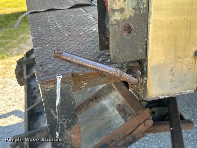 image for item DU9146 1992 International 4700 box truck