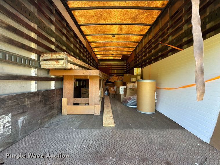 image for item DU9146 1992 International 4700 box truck