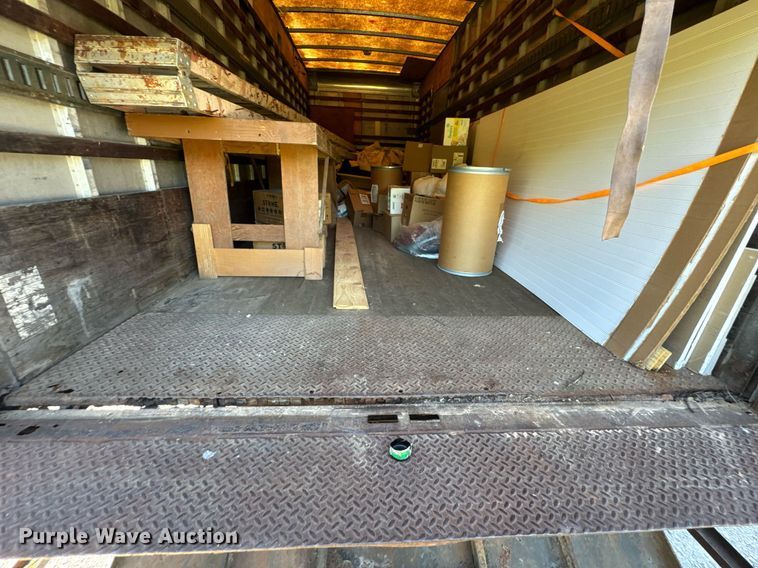 image for item DU9146 1992 International 4700 box truck