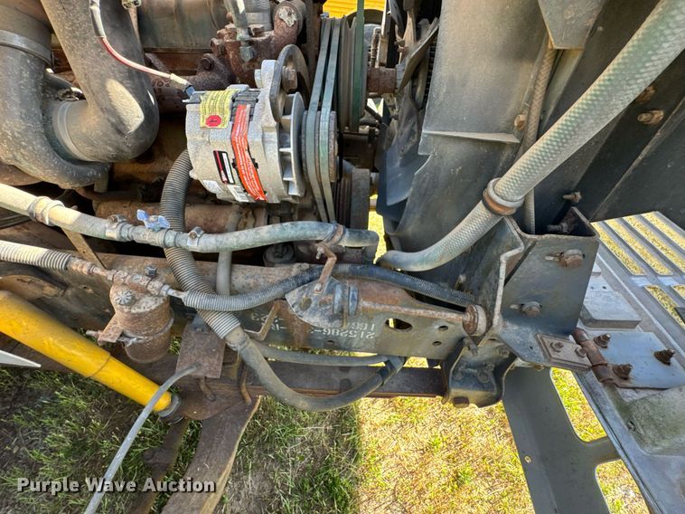 image for item DU9146 1992 International 4700 box truck