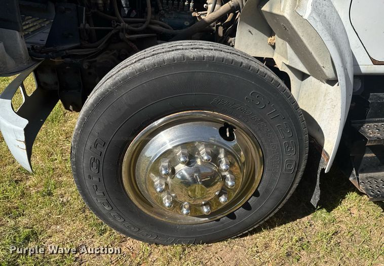 image for item DU9146 1992 International 4700 box truck