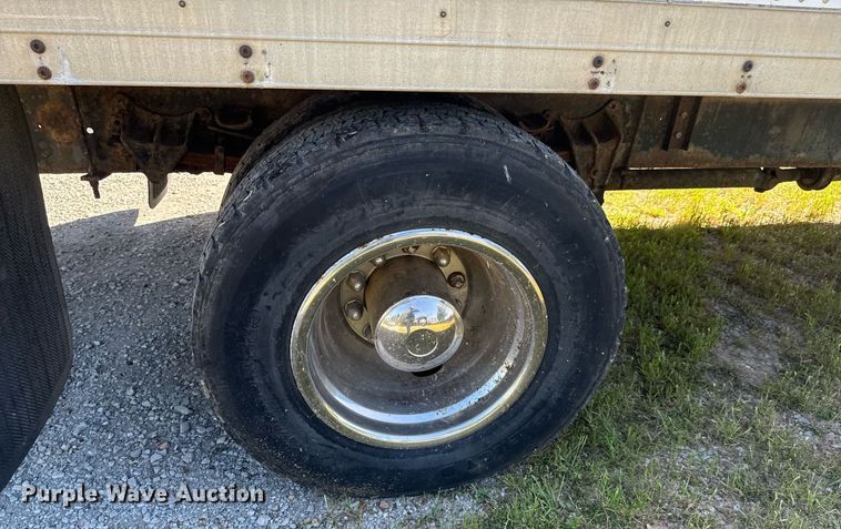 image for item DU9146 1992 International 4700 box truck