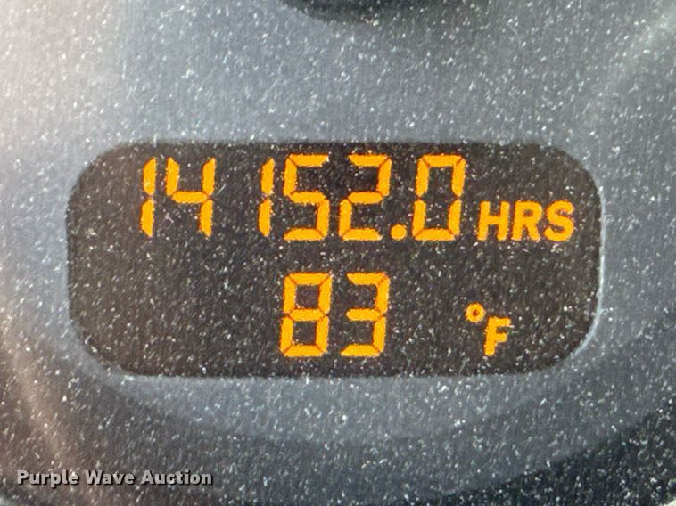 image for item DU9160 2012 Peterbilt 337 truck cab and chassis