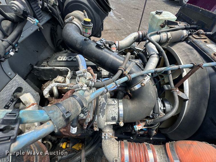 image for item DU9160 2012 Peterbilt 337 truck cab and chassis