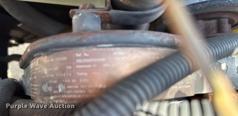 image for item DU9160 2012 Peterbilt 337 truck cab and chassis