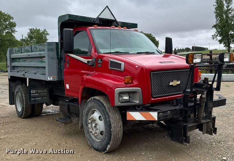 image for item DV2661 2006 Chevrolet C8500 dump truck