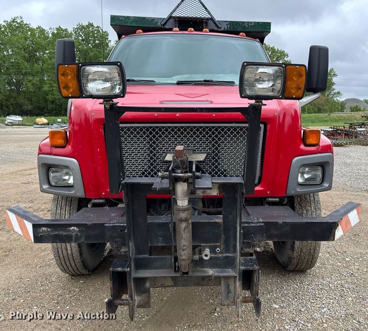 image for item DV2661 2006 Chevrolet C8500 dump truck