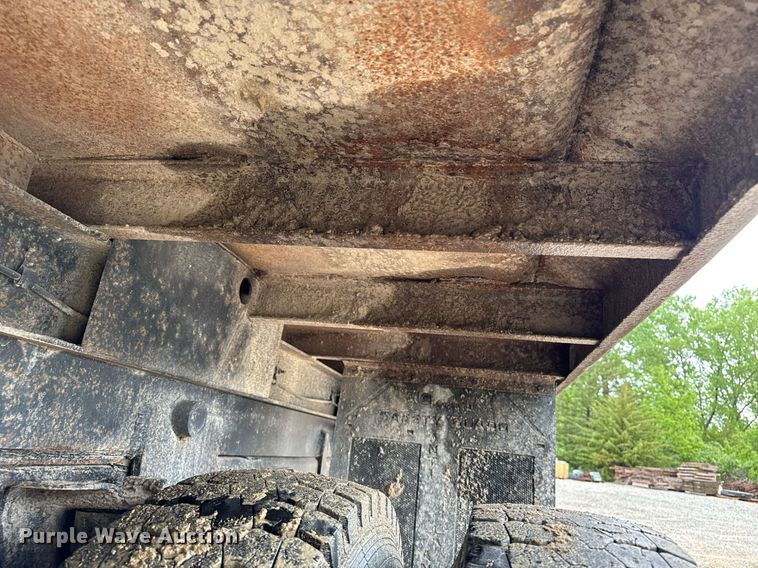 image for item DV2661 2006 Chevrolet C8500 dump truck