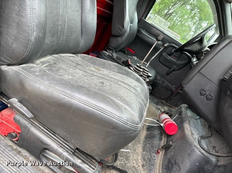 image for item DV2661 2006 Chevrolet C8500 dump truck