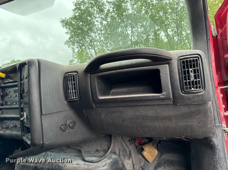 image for item DV2661 2006 Chevrolet C8500 dump truck