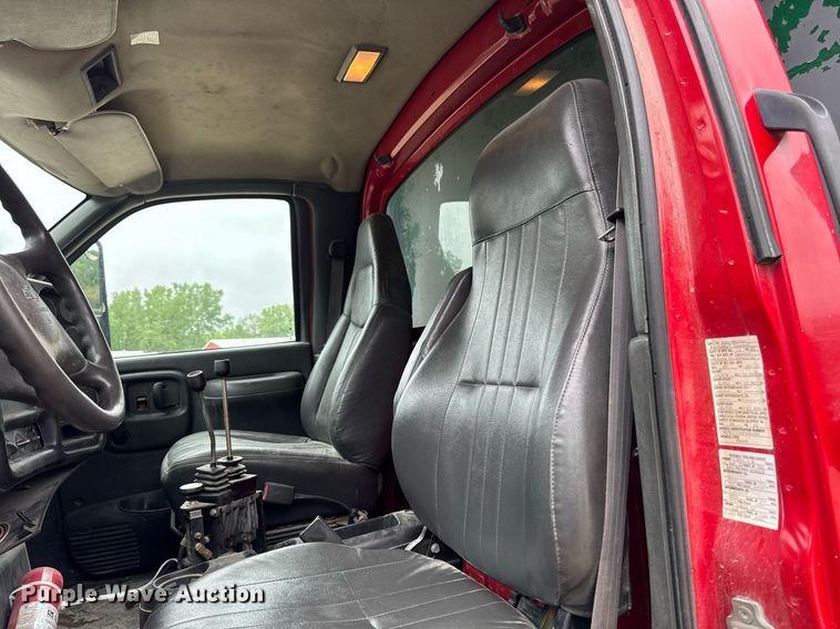 image for item DV2661 2006 Chevrolet C8500 dump truck