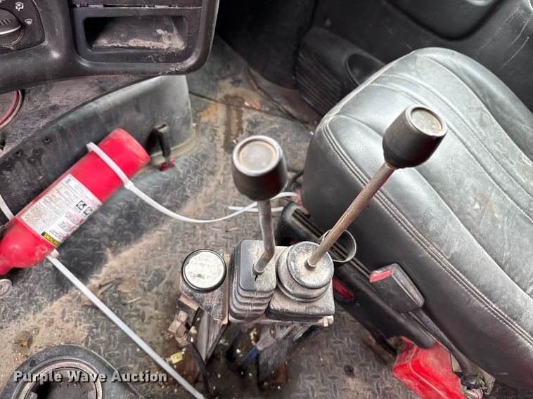 image for item DV2661 2006 Chevrolet C8500 dump truck